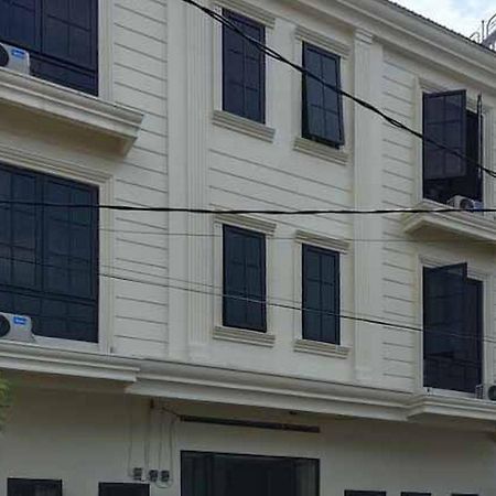 Prime Inn Near Jalan Sekip Mitra Reddoorz Medan Dış mekan fotoğraf